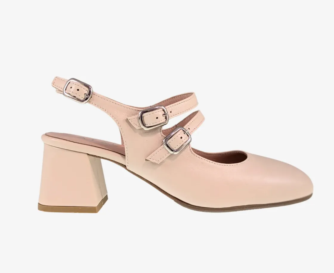 Ateliers "Elle"  Beige leather dress shoe